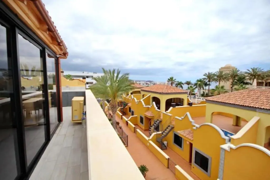 Beautiful Apartments In Charming Place El Duque Costa Adeje