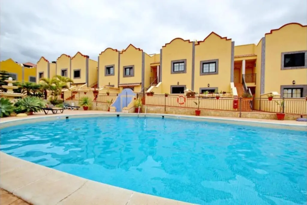 Beautiful Apartments In Charming Place El Duque Costa Adeje  Costa Adeje (Tenerife)